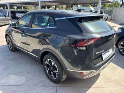 Kia Sportage 1.6 crdi mhev Business dct (7)