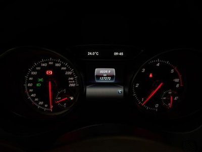 Mercedes-Benz Classe A 180 d Sport (11)