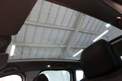 Peugeot 3008 2.0 HDi 150CV Business (17)