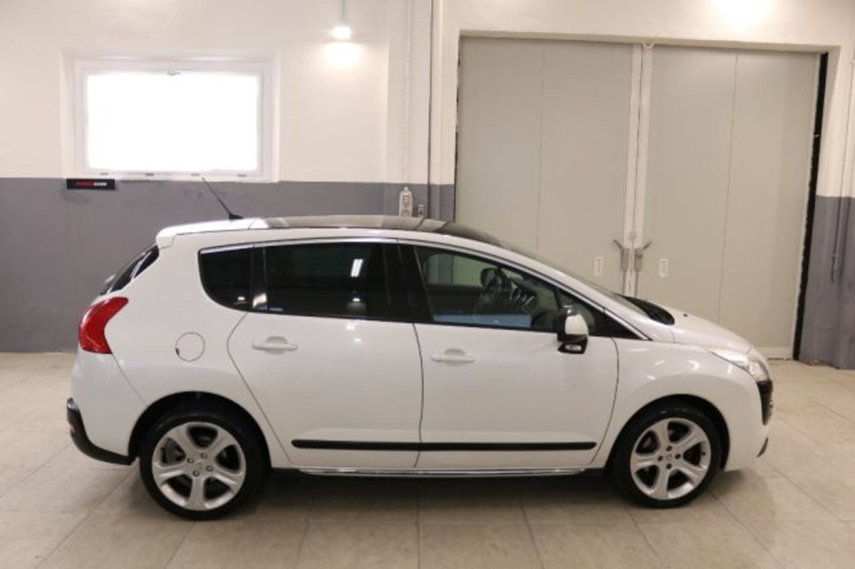 Peugeot 3008 2.0 HDi 150CV Business (7)