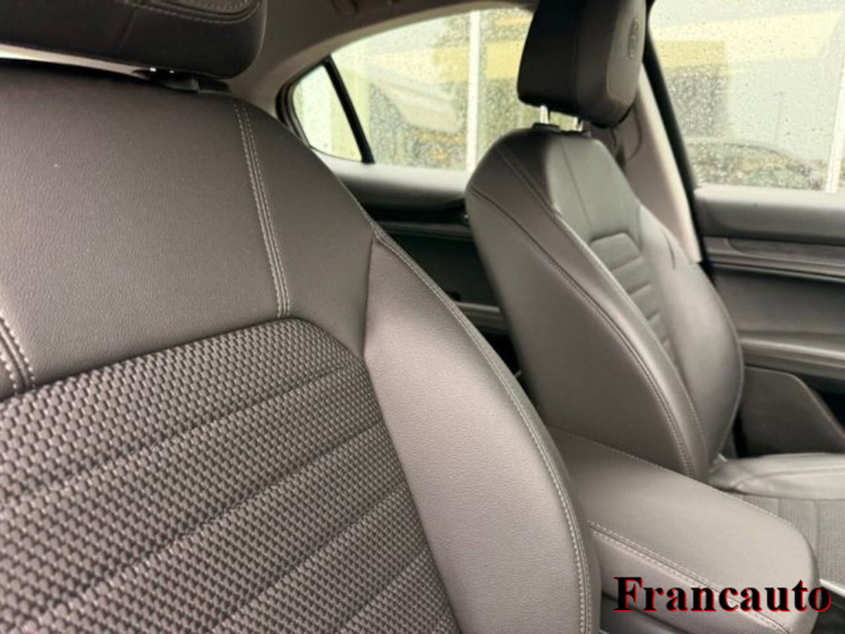 Alfa Romeo Stelvio Stelvio 2.2 Turbodiesel 190 CV AT8 RWD Executive (10)