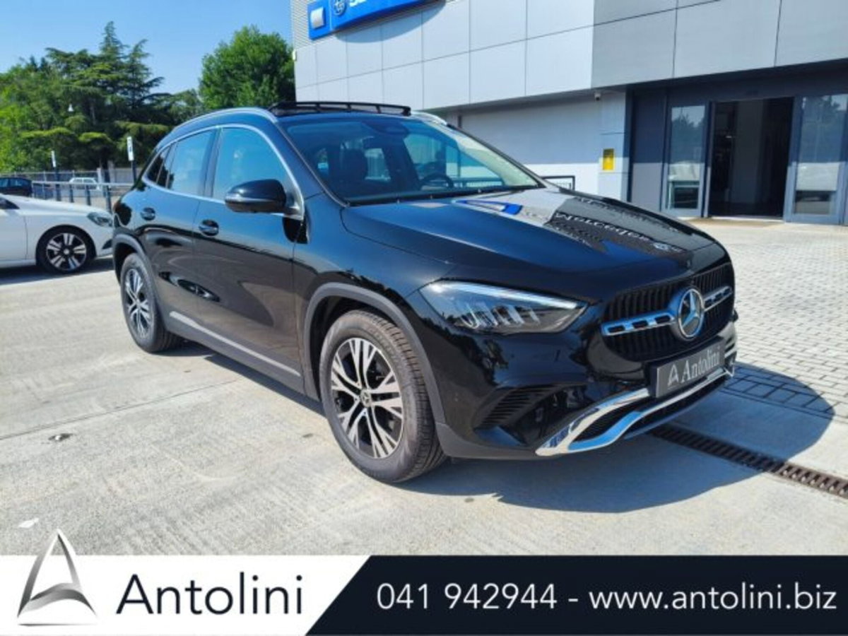 Mercedes-Benz GLA SUV 180 d Progressive Advanced auto (2)