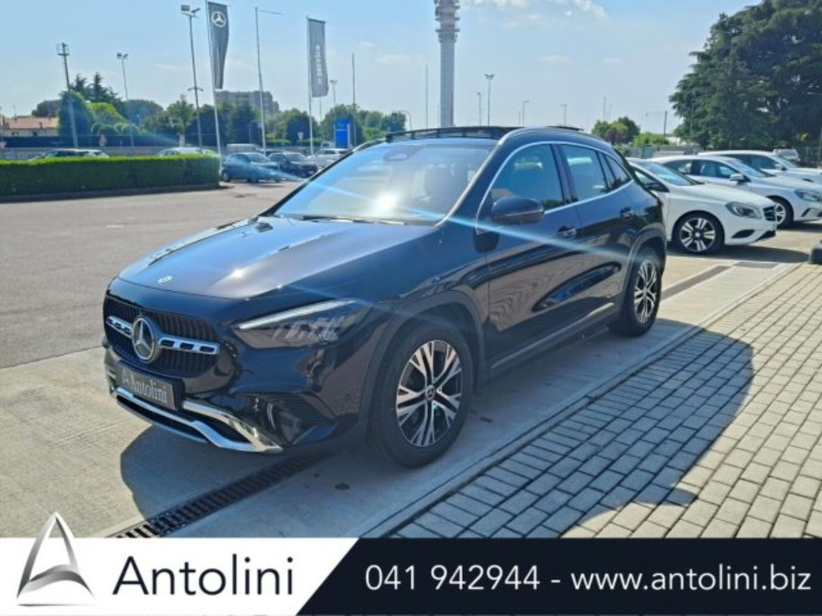 Mercedes-Benz GLA SUV 180 d Progressive Advanced auto (3)