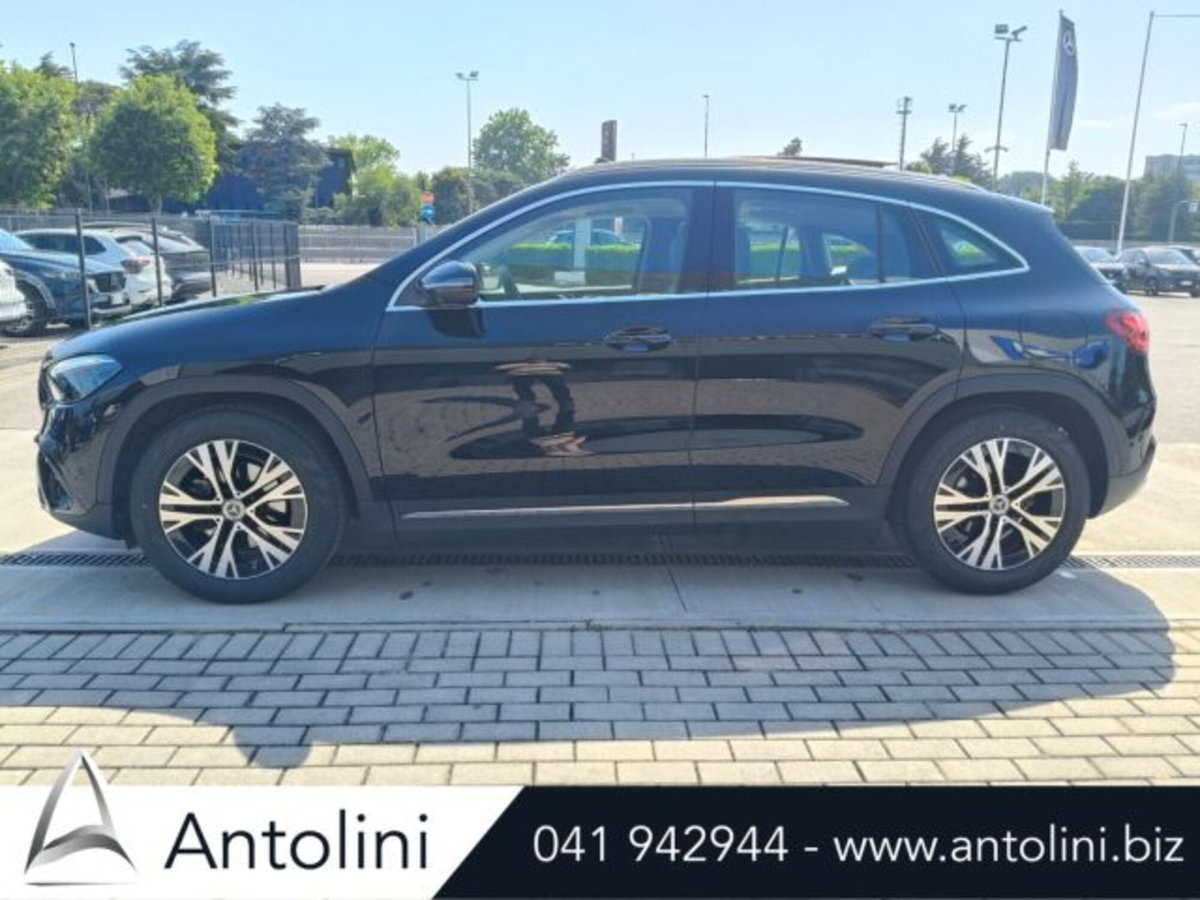 Mercedes-Benz GLA SUV 180 d Progressive Advanced auto (4)