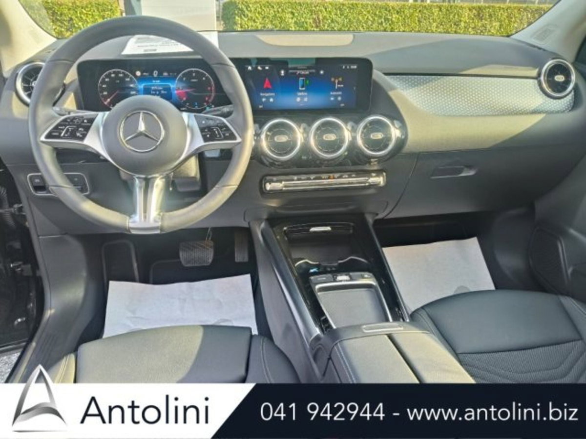 Mercedes-Benz GLA SUV 180 d Progressive Advanced auto (9)