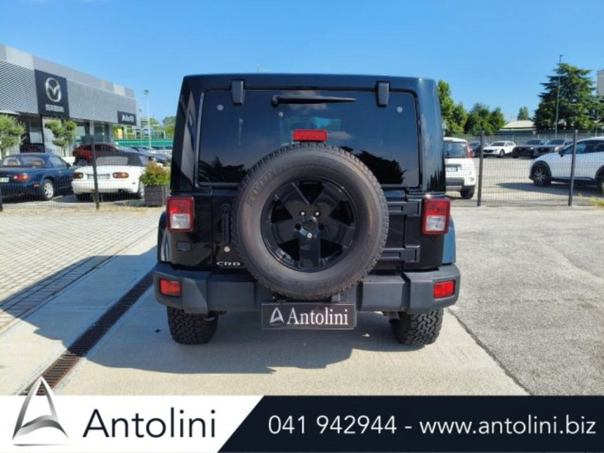 Jeep Wrangler 2.8 CRD DPF Sahara Auto (8)