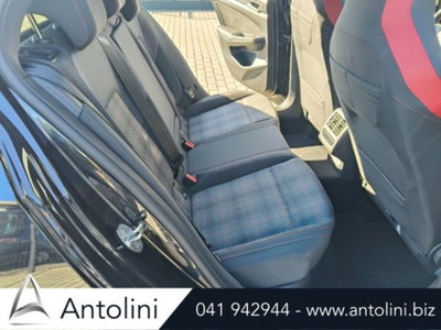 Volkswagen Golf 2.0 tsi GTI MT Ultimate 245cv (13)