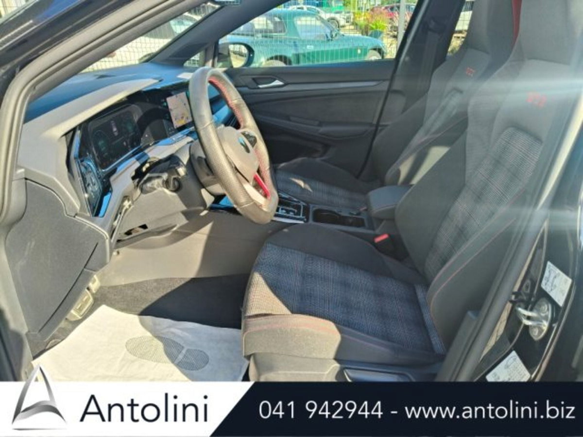 Volkswagen Golf 2.0 tsi GTI MT Ultimate 245cv (9)