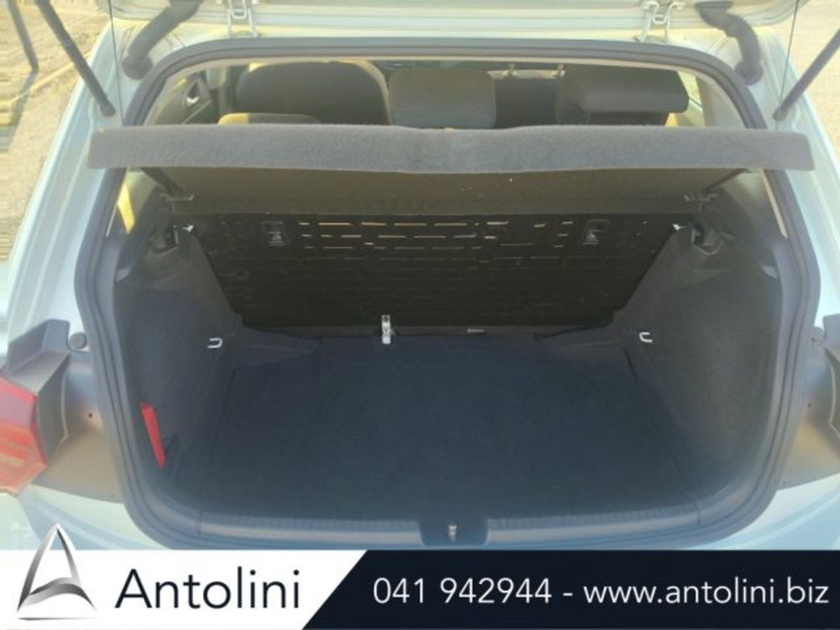 Volkswagen Polo 1.0 EVO (16)