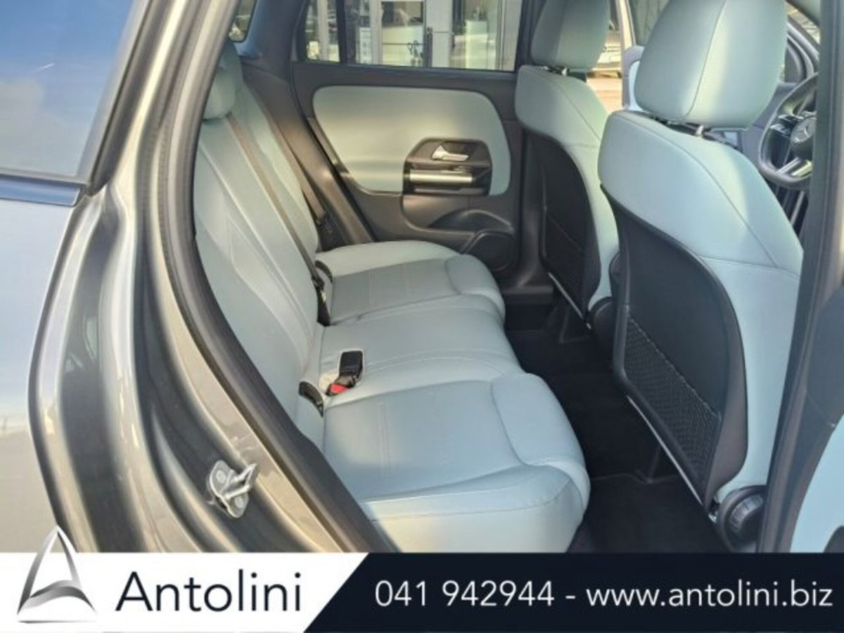 Mercedes-Benz GLA SUV 180 AMG Line Premium auto (19)