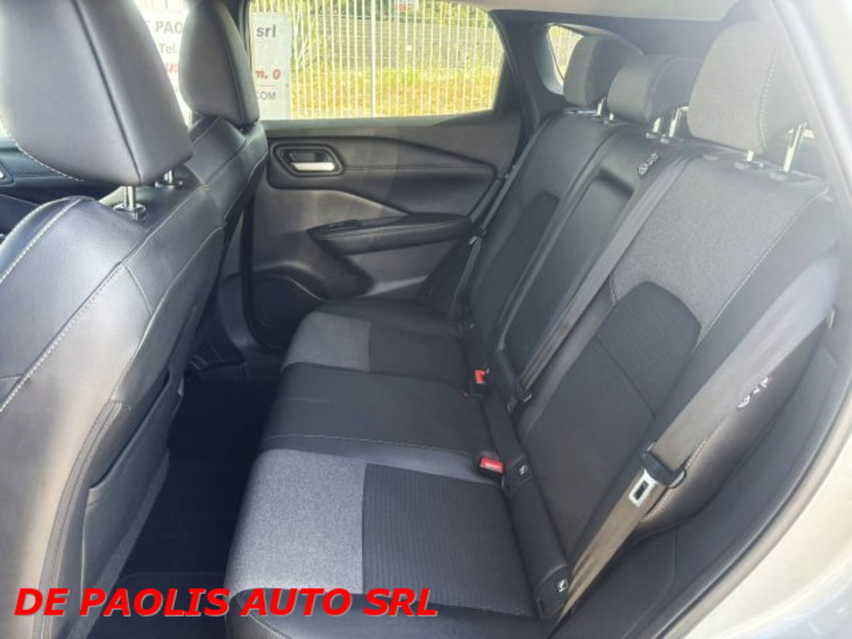 Nissan Qashqai 1.3 mhev N-Connecta 2wd 140cv (7)