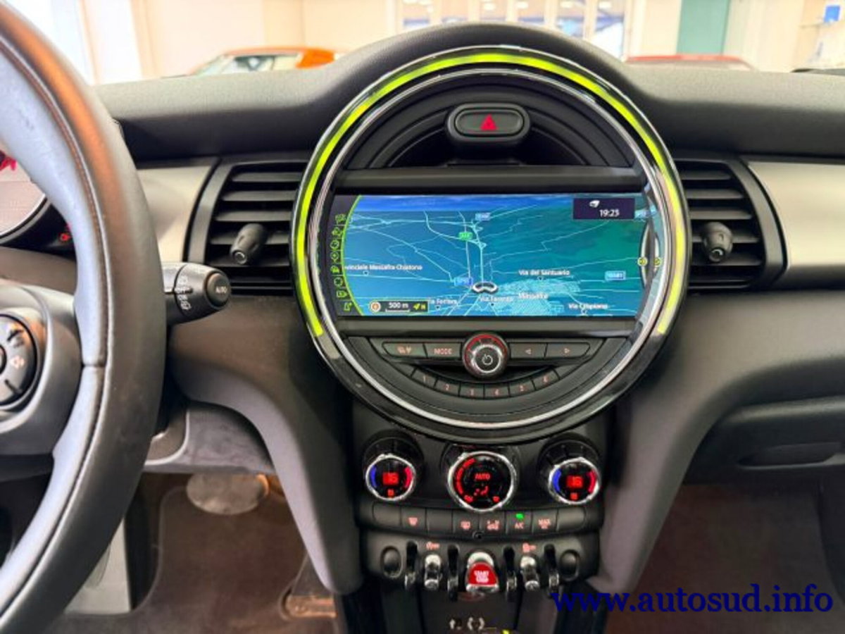 MINI Mini 1.5 Cooper Resolute (14)