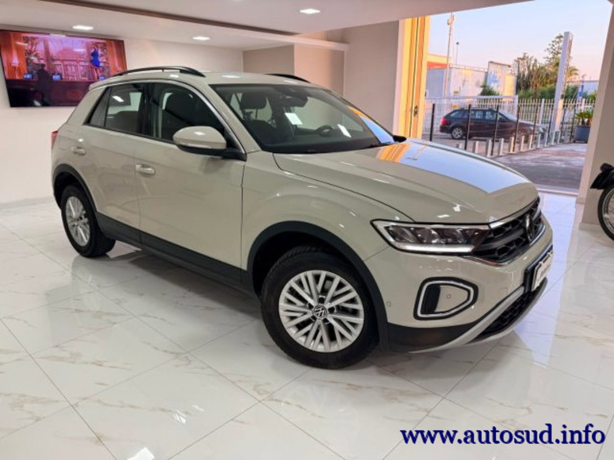 Volkswagen T-Roc 2.0 tdi Life 115cv (8)