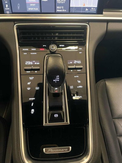 Porsche Panamera 2.9 4S auto (13)