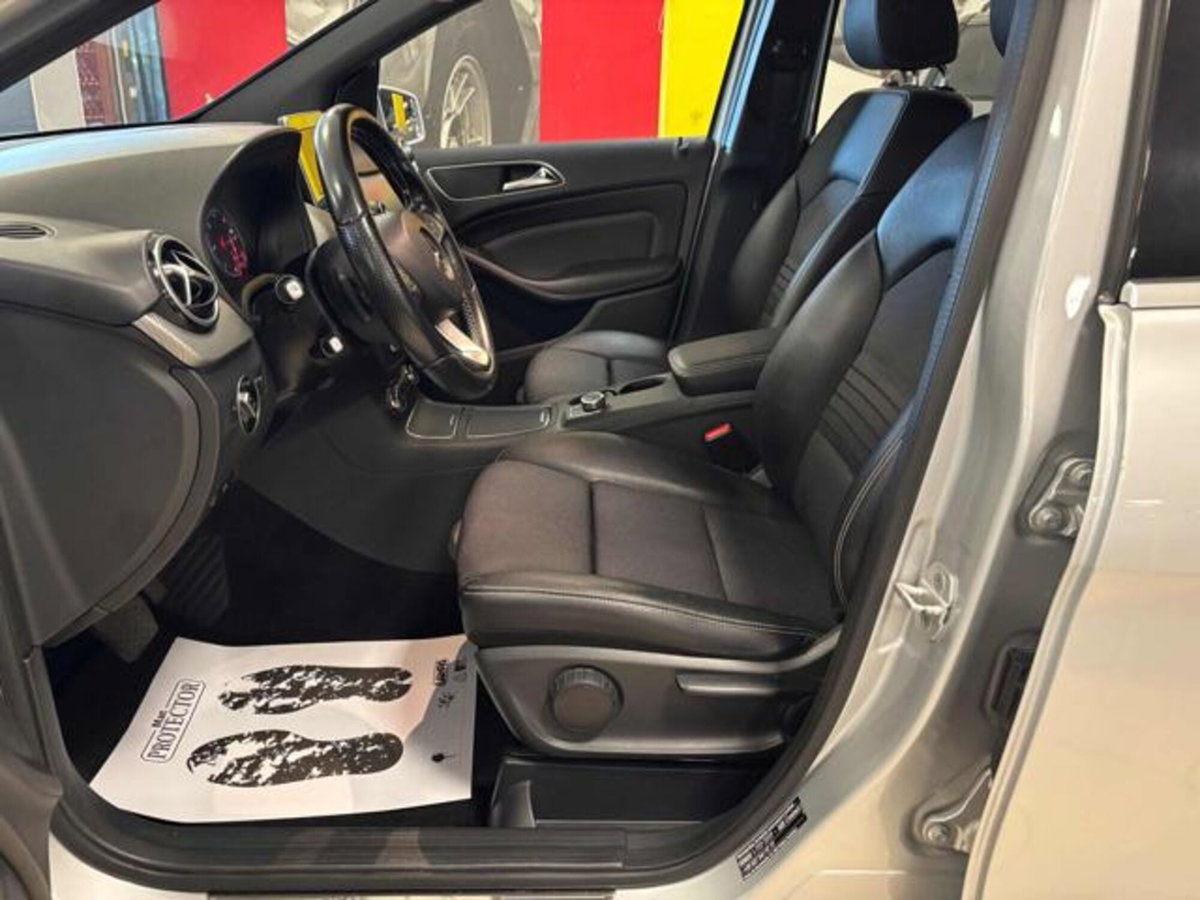Mercedes-Benz Classe B 180 CDI Sport (10)