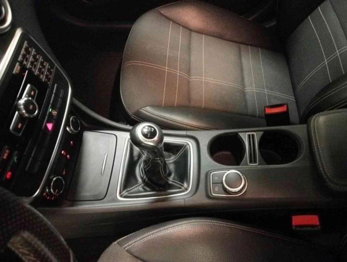 Mercedes-Benz Classe A 160 CDI Sport (10)
