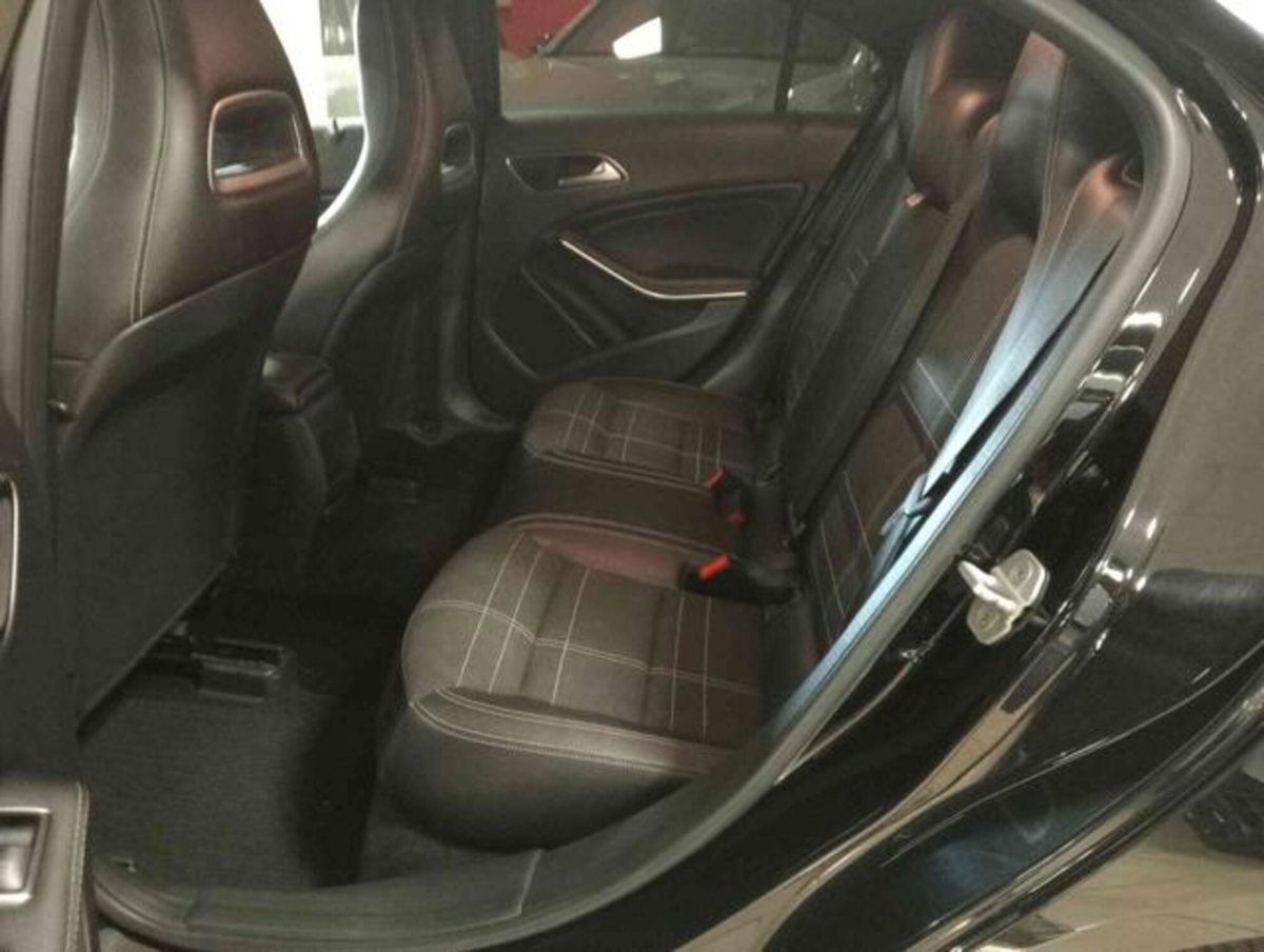 Mercedes-Benz Classe A 160 CDI Sport (12)