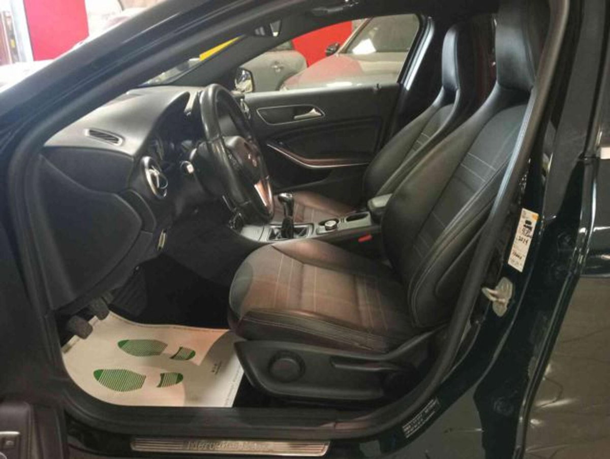 Mercedes-Benz Classe A 160 CDI Sport (8)