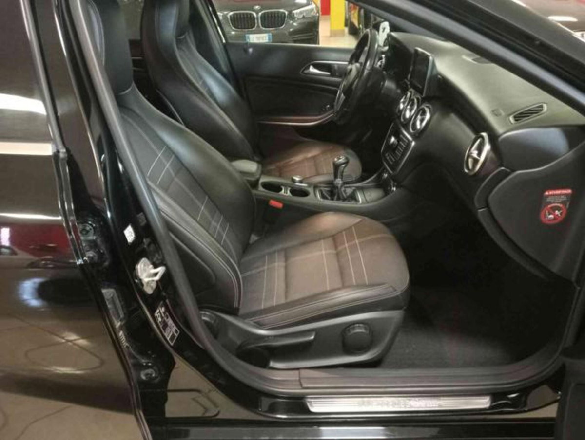 Mercedes-Benz Classe A 160 CDI Sport (9)