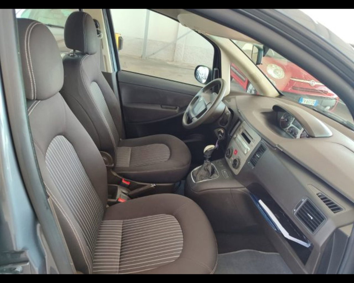 Lancia Musa 1.4 Oro Ecochic GPL (11)