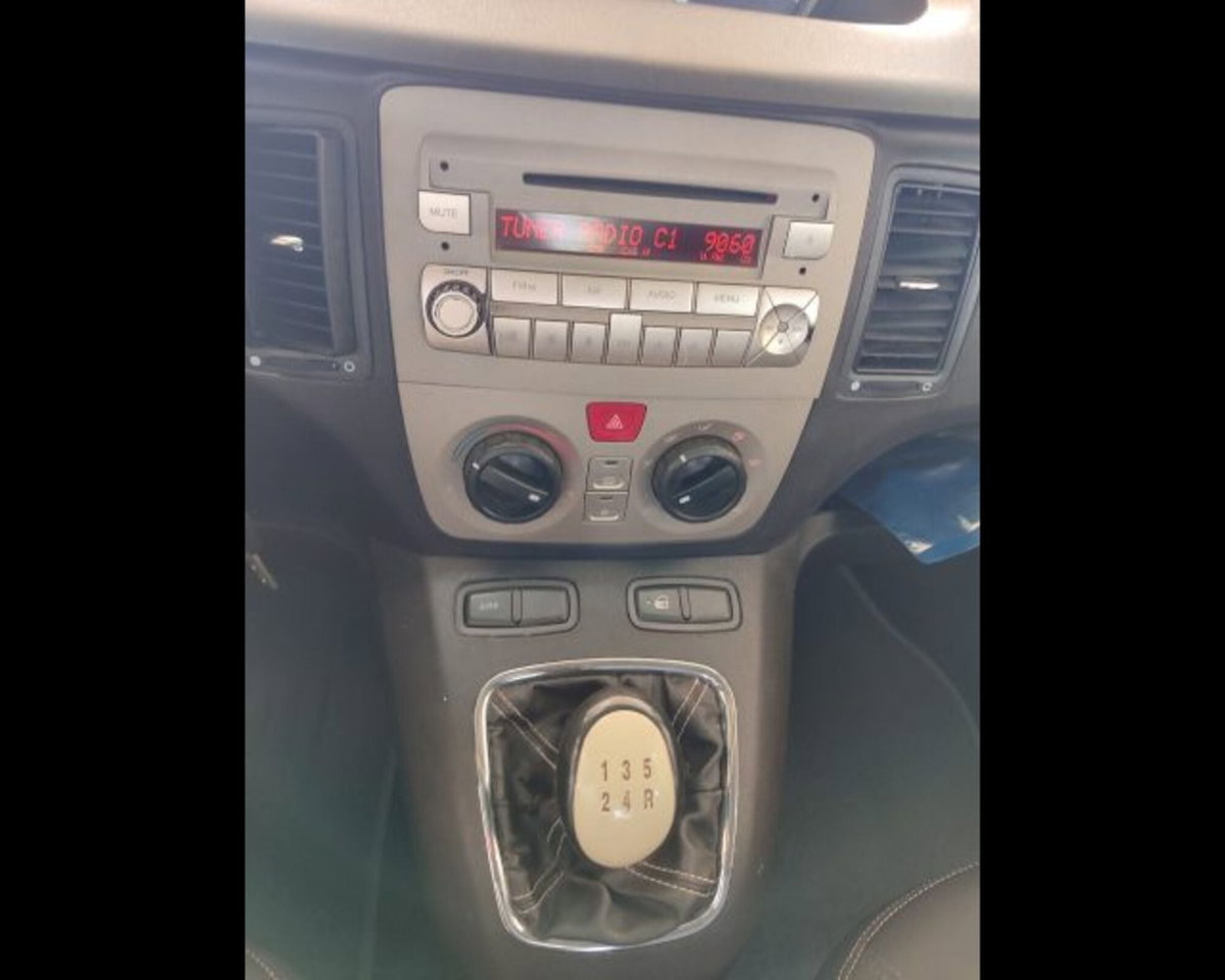 Lancia Musa 1.4 Oro Ecochic GPL (20)