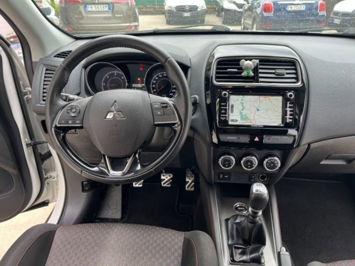 Mitsubishi ASX 1.6 DI-D 114 CV 4WD Intense Navi (10)
