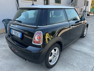 MINI Mini 1.6 16V One (55kW) (4)
