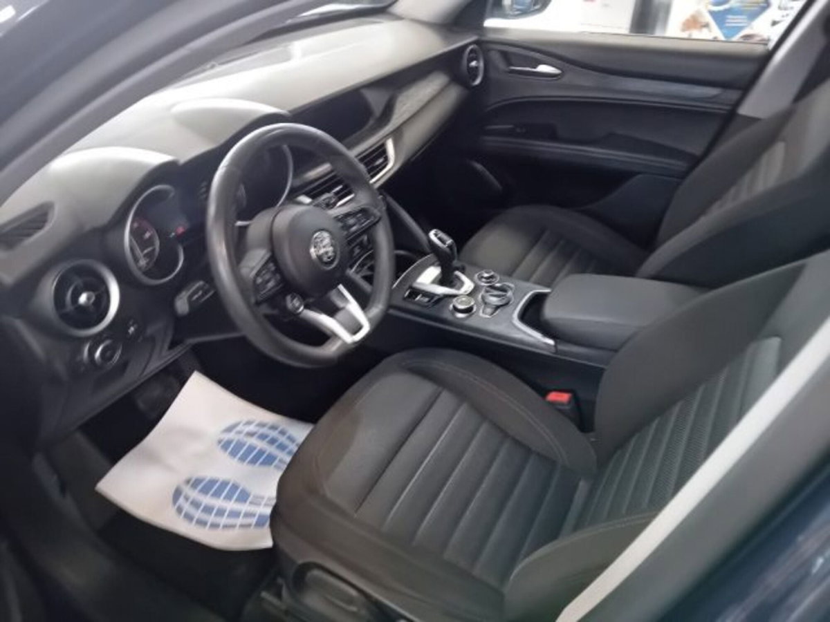 Alfa Romeo Stelvio Stelvio 2.2 Turbodiesel 160 CV AT8 RWD Super Business (12)
