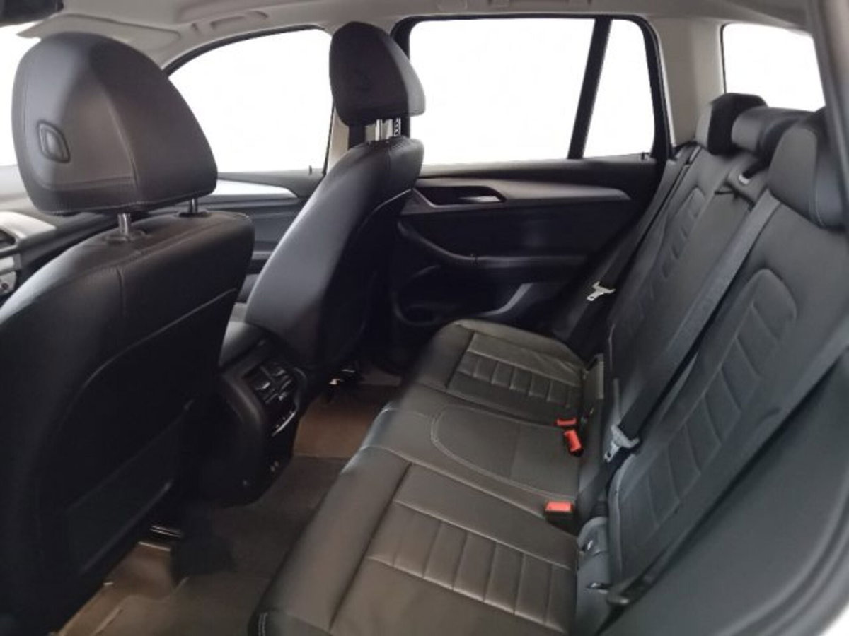 BMW X3 xDrive20d 48V Business Advantage (11)