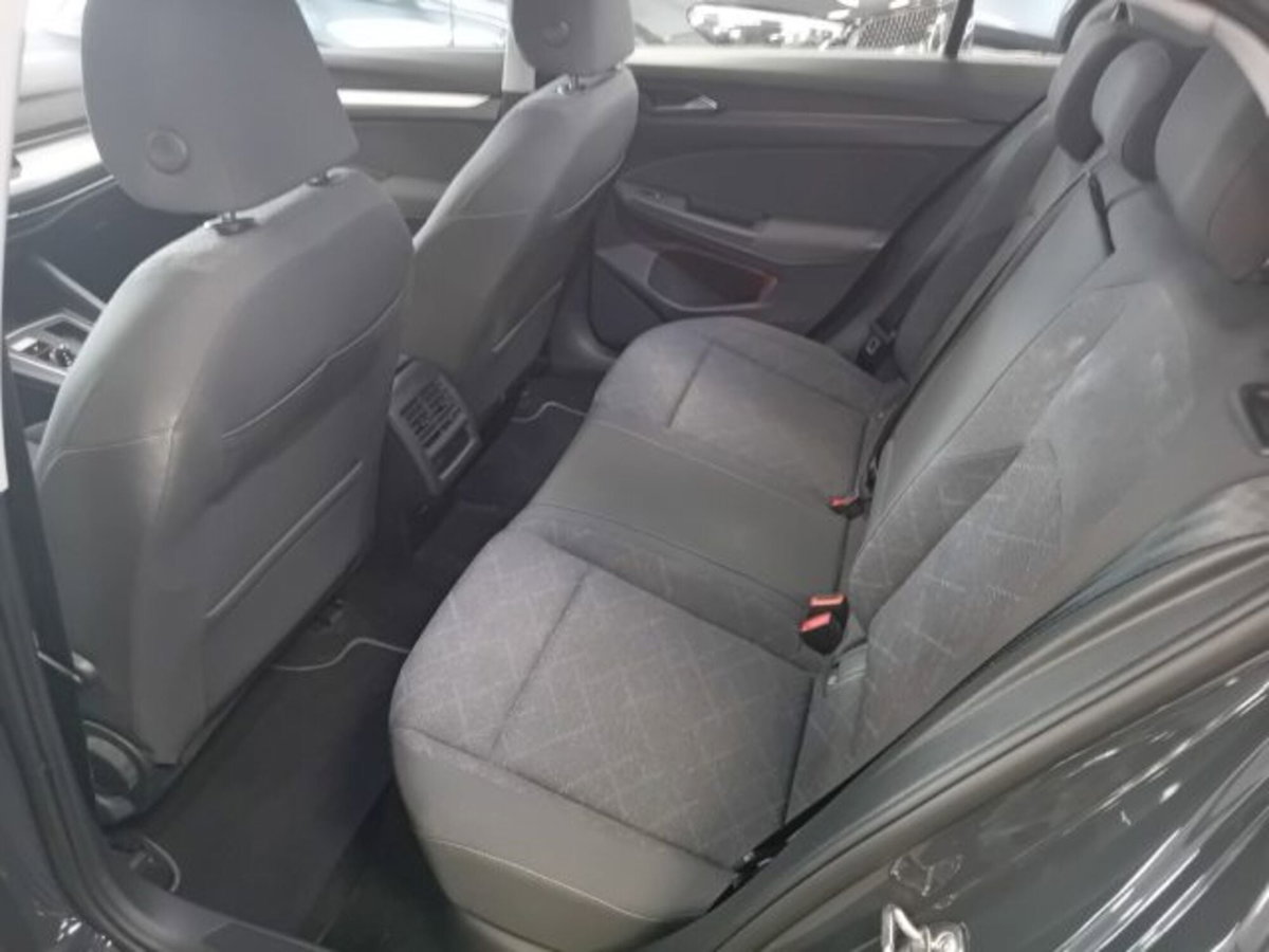 Volkswagen Golf Variant 1.0 eTSI EVO DSG Life (12)