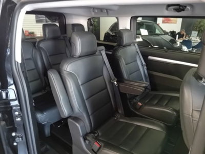 Peugeot Traveller BlueHDi 180 S&S EAT8 Long Allure (14)