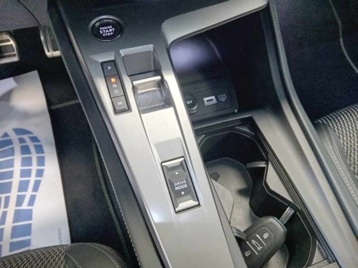 Peugeot 308 SW 1.5 bluehdi GT s&s 130cv eat8 (19)