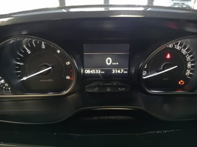 Peugeot 2008 100 S&S Allure (14)