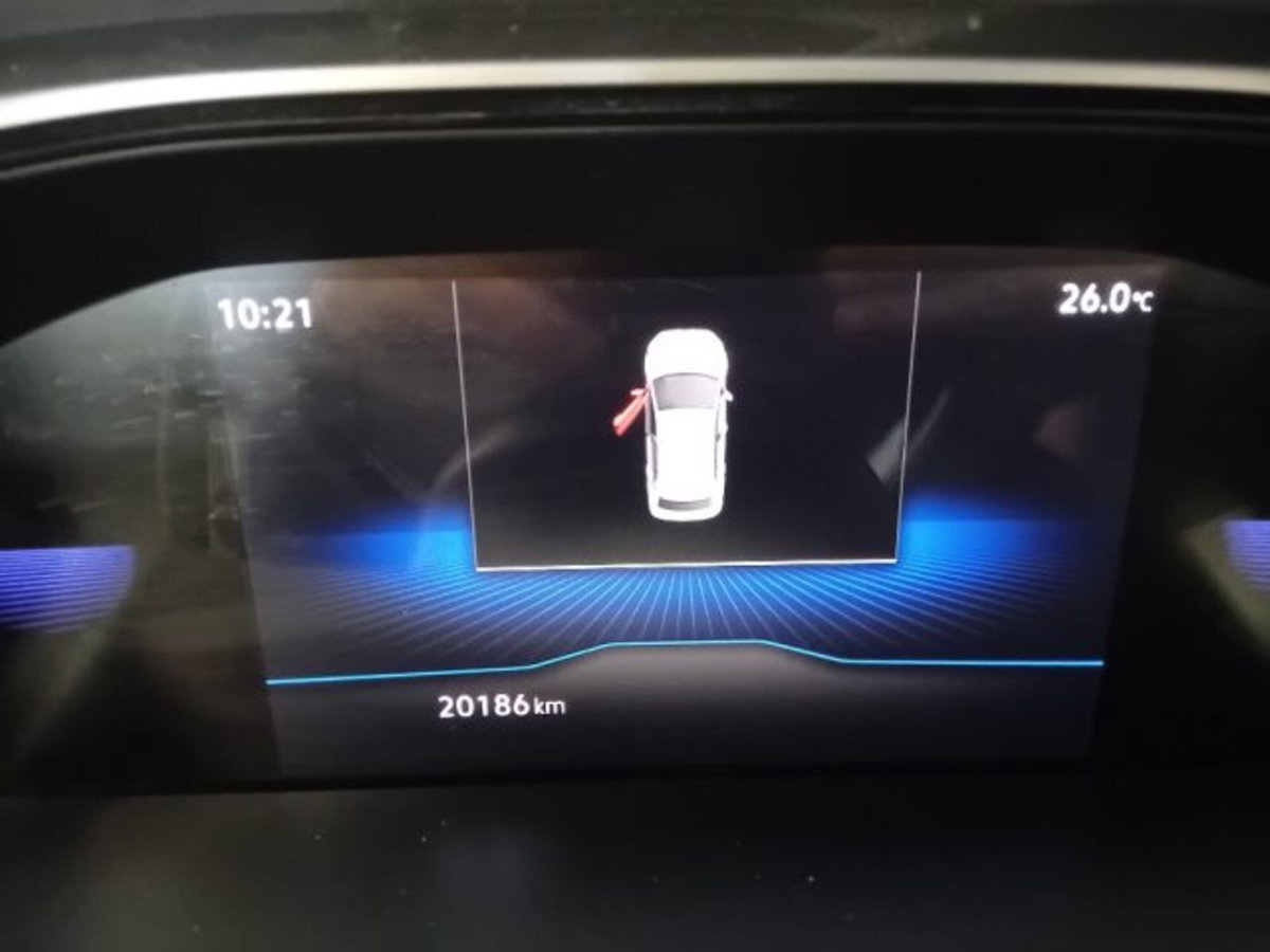 Volkswagen T-Roc 1.0 TSI Life (16)