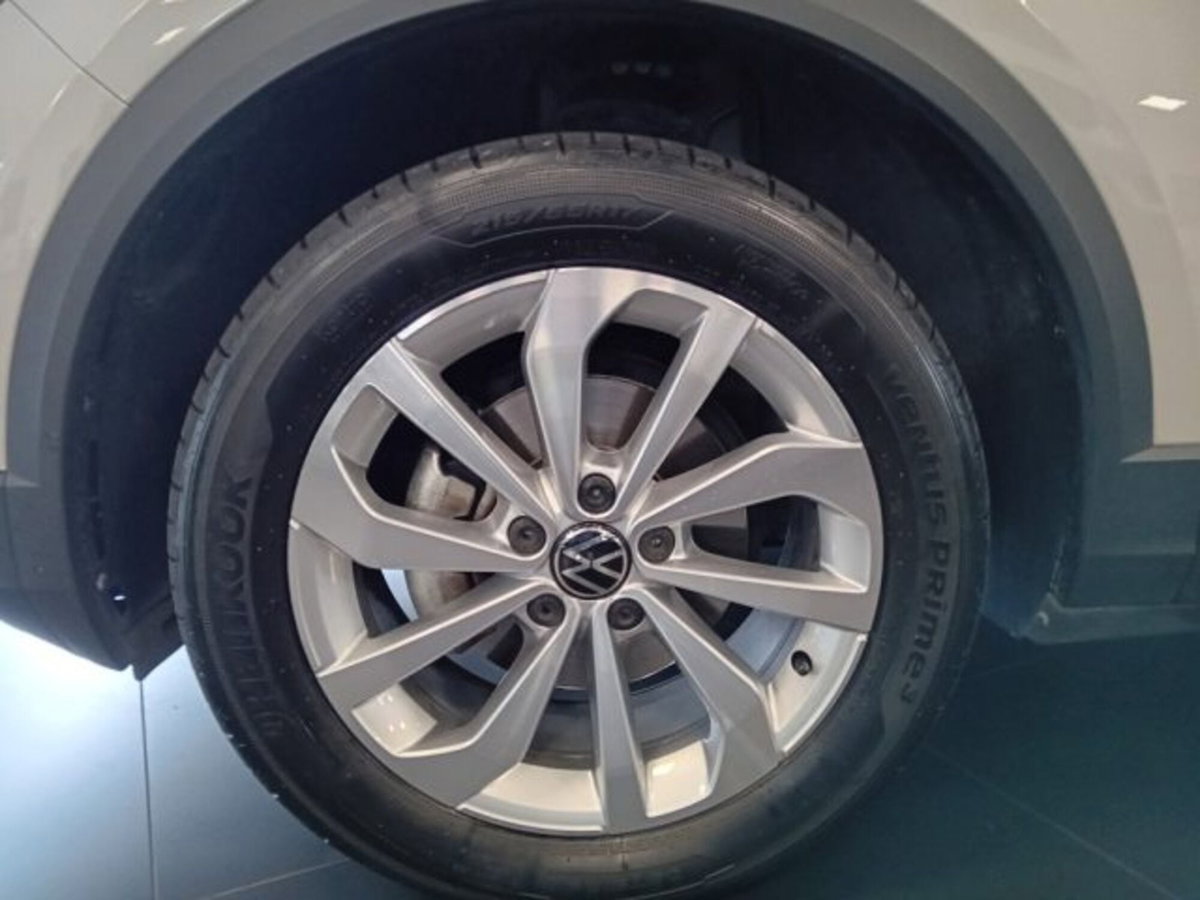 Volkswagen T-Roc 1.0 TSI Life (5)