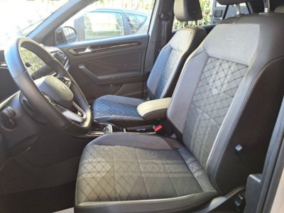 Volkswagen T-Roc 1.5 tsi R-Line dsg (8)