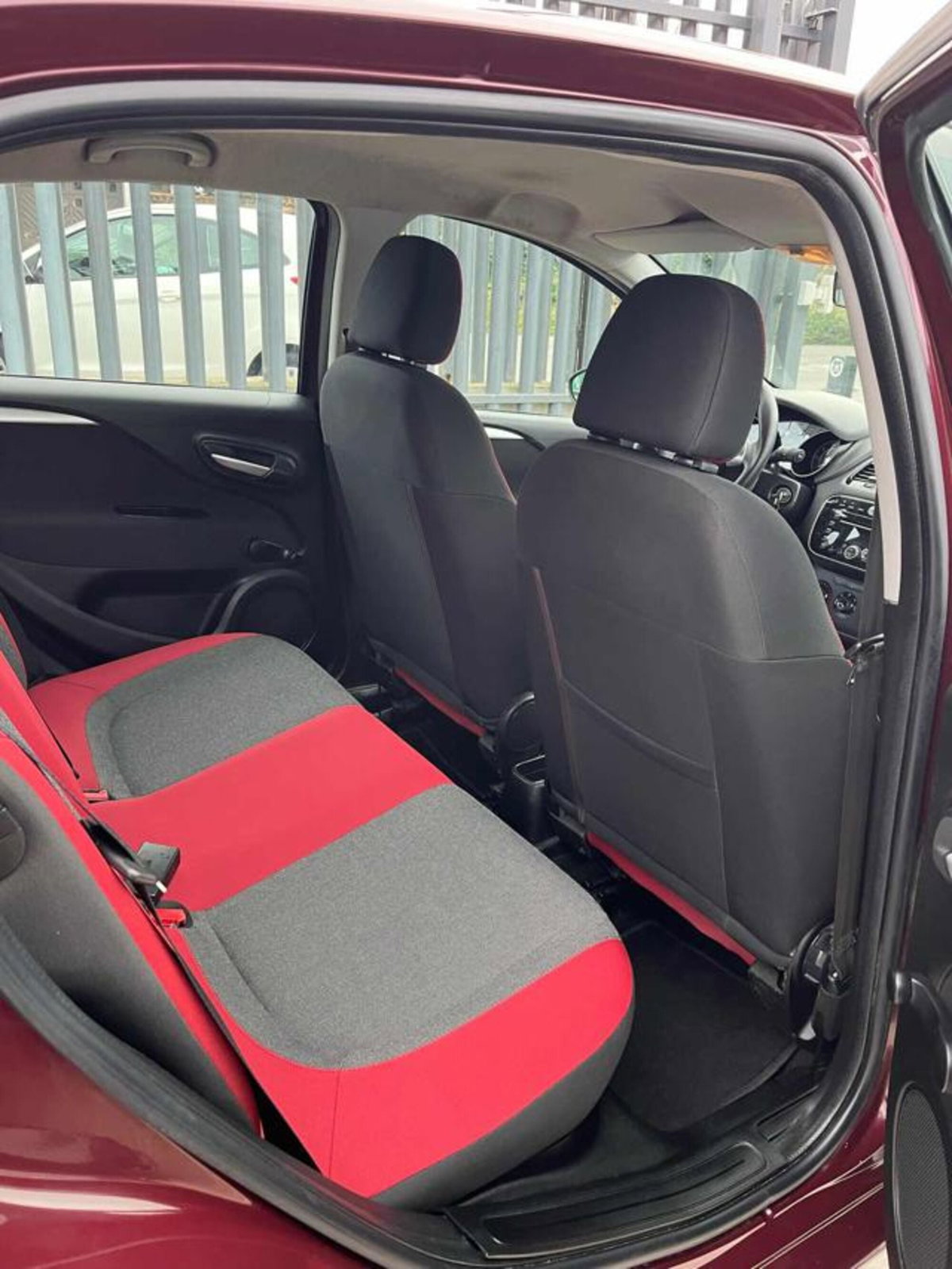 Fiat Punto Evo 1.3 Mjt 75 CV 5 porte Active (7)