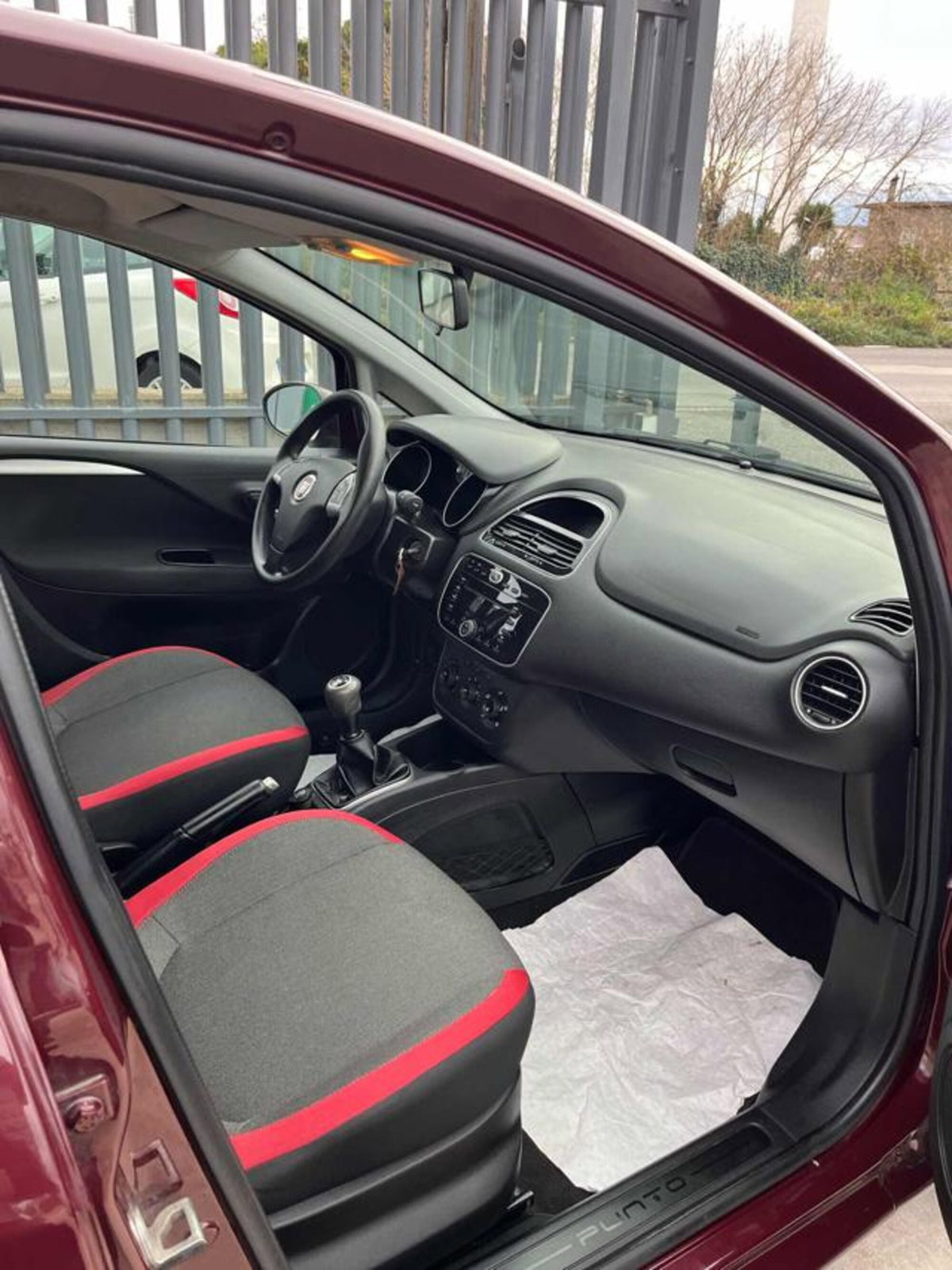 Fiat Punto Evo 1.3 Mjt 75 CV 5 porte Active (8)