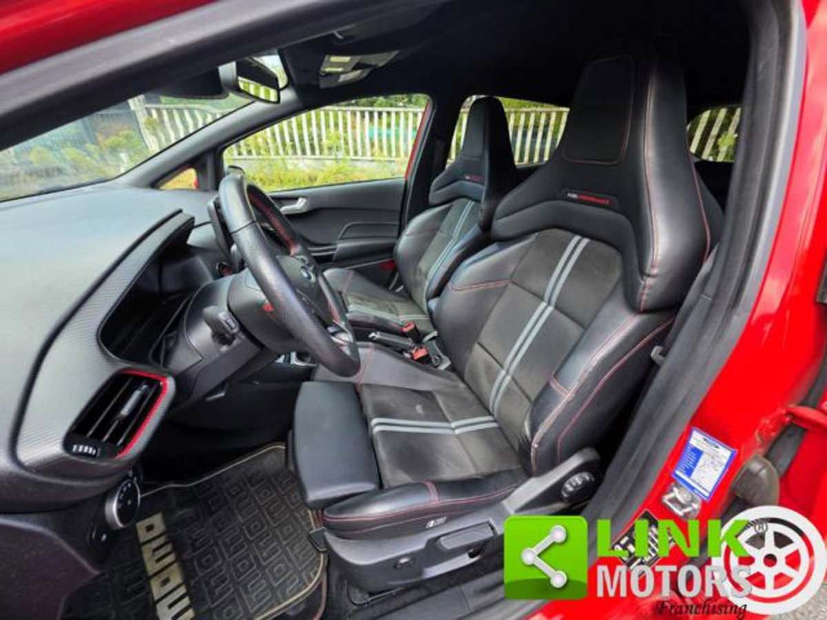 Ford Fiesta 1.5 Ecoboost 200 CV 5 porte ST (4)