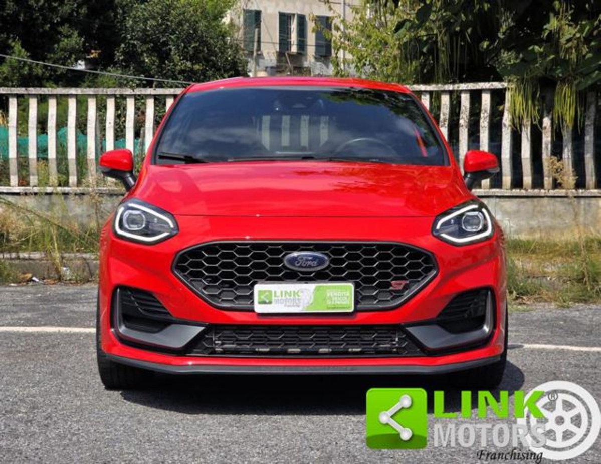 Ford Fiesta 1.5 Ecoboost 200 CV 5 porte ST (8)