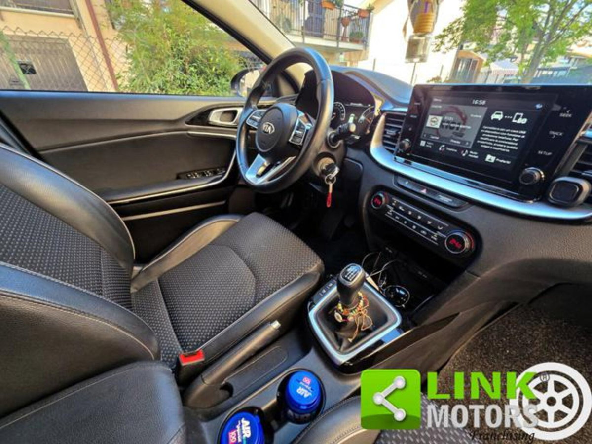 Kia XCeed 1.0 T-GDi Style (16)