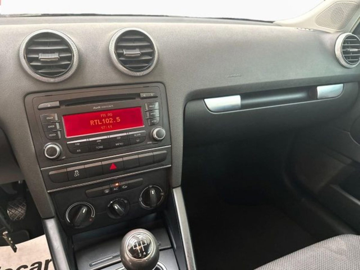 Audi A3 1.6 TDI 90 CV CR F.AP. Attraction (10)