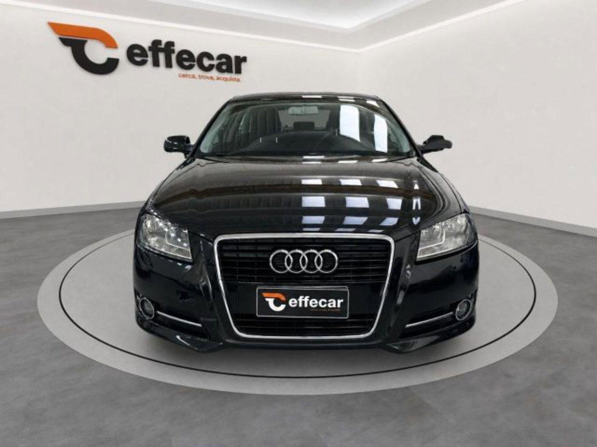 Audi A3 1.6 TDI 90 CV CR F.AP. Attraction (2)