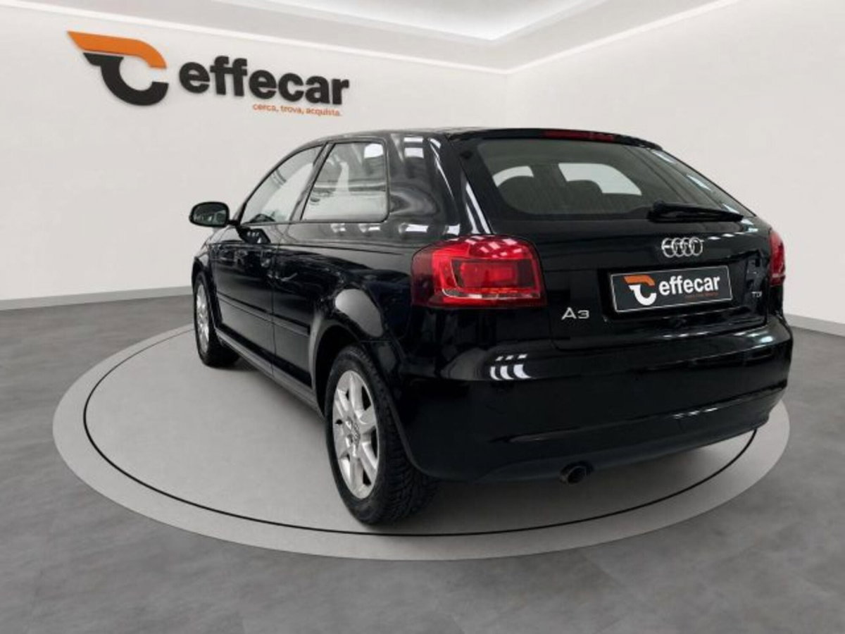Audi A3 1.6 TDI 90 CV CR F.AP. Attraction (4)
