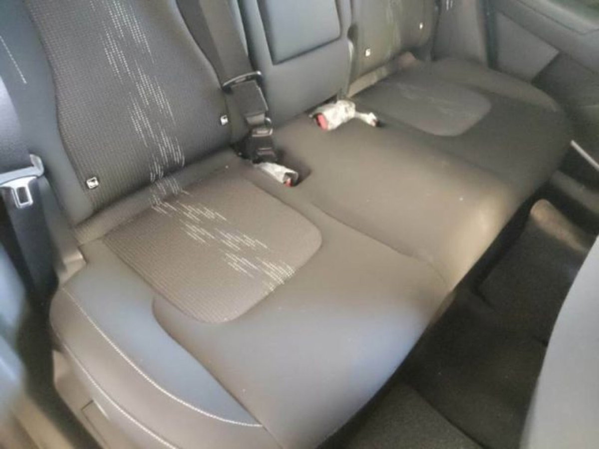 Kia Sportage 1.6 crdi mhev Style dct (12)