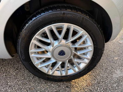 Lancia Ypsilon 1.2 69 CV 5 porte Gold (9)