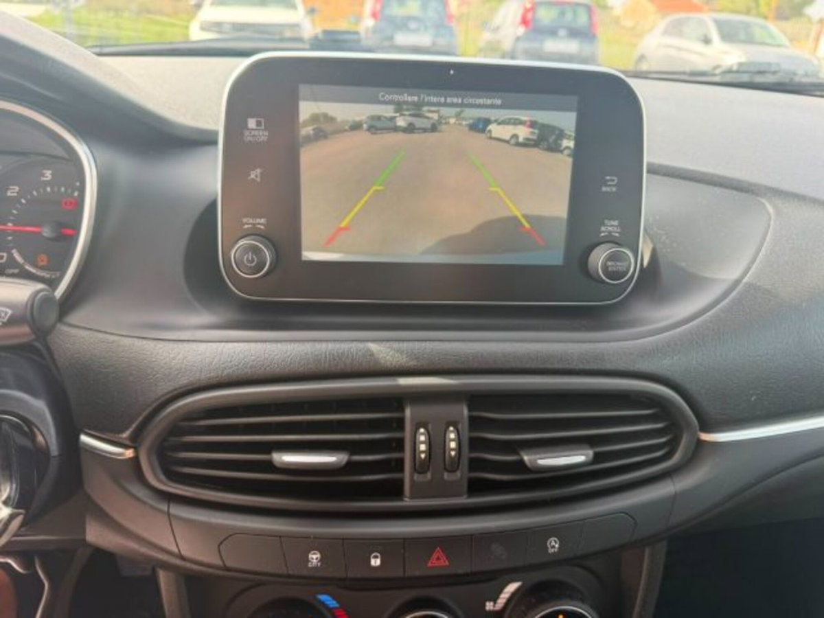 Fiat Tipo Station Wagon Tipo 1.6 Mjt S&S SW Lounge (14)