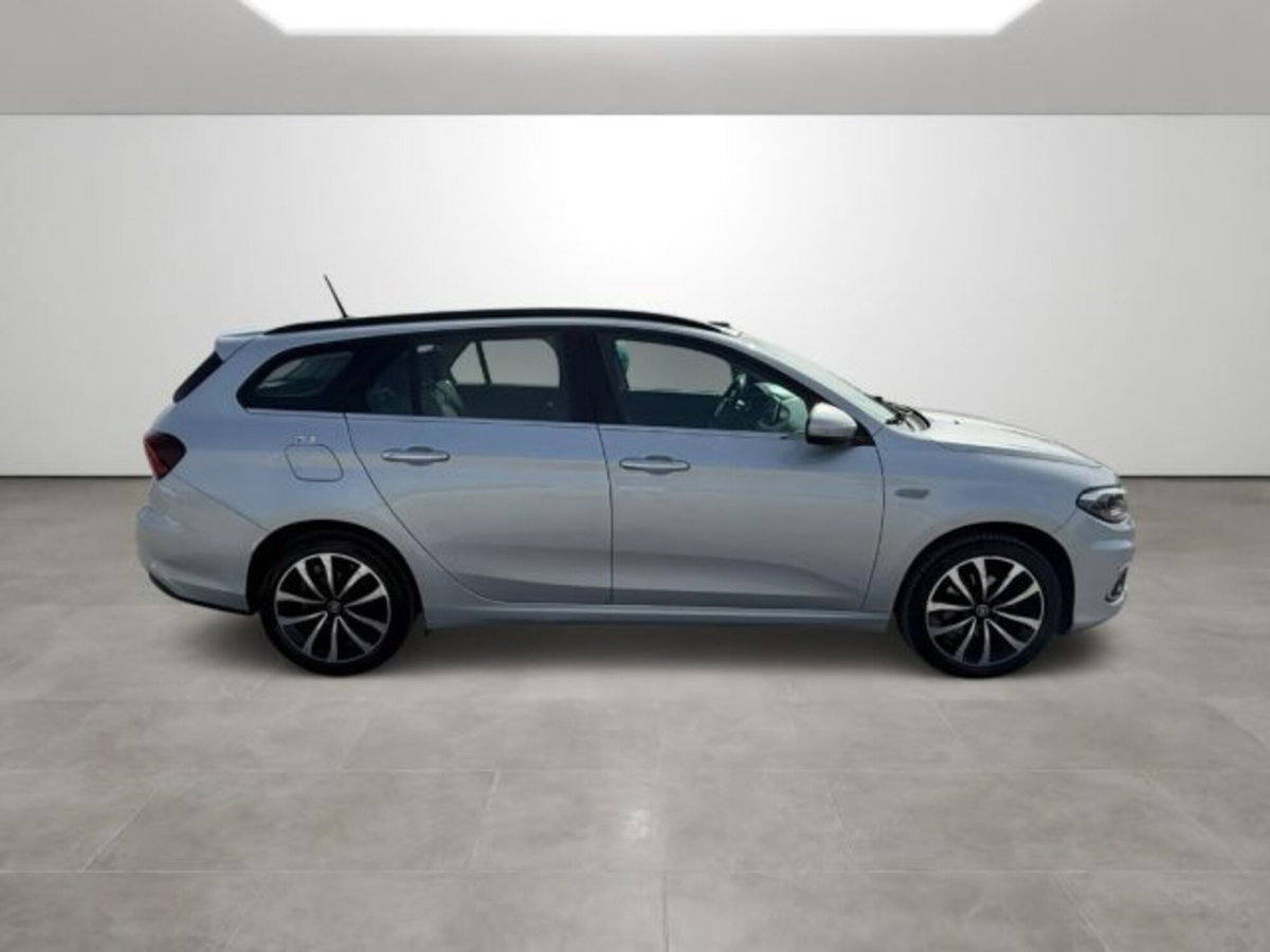 Fiat Tipo Station Wagon Tipo 1.6 Mjt S&S SW Lounge (8)