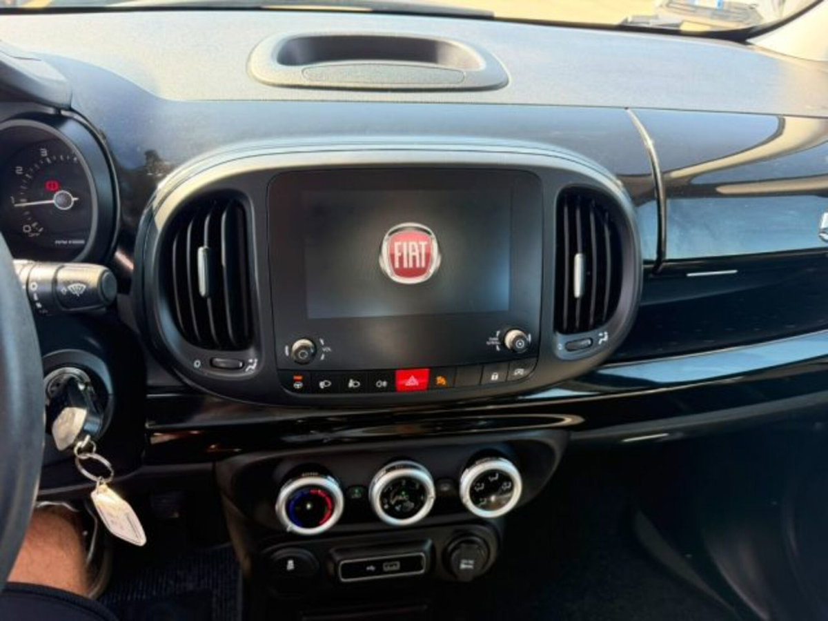 Fiat 500L 1.3 Multijet 95 CV Mirror (14)