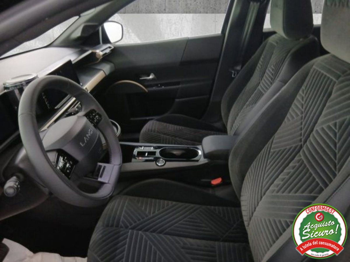 Lancia Ypsilon 1.2 mhev Edizione Limitata Cassina e-dct (10)